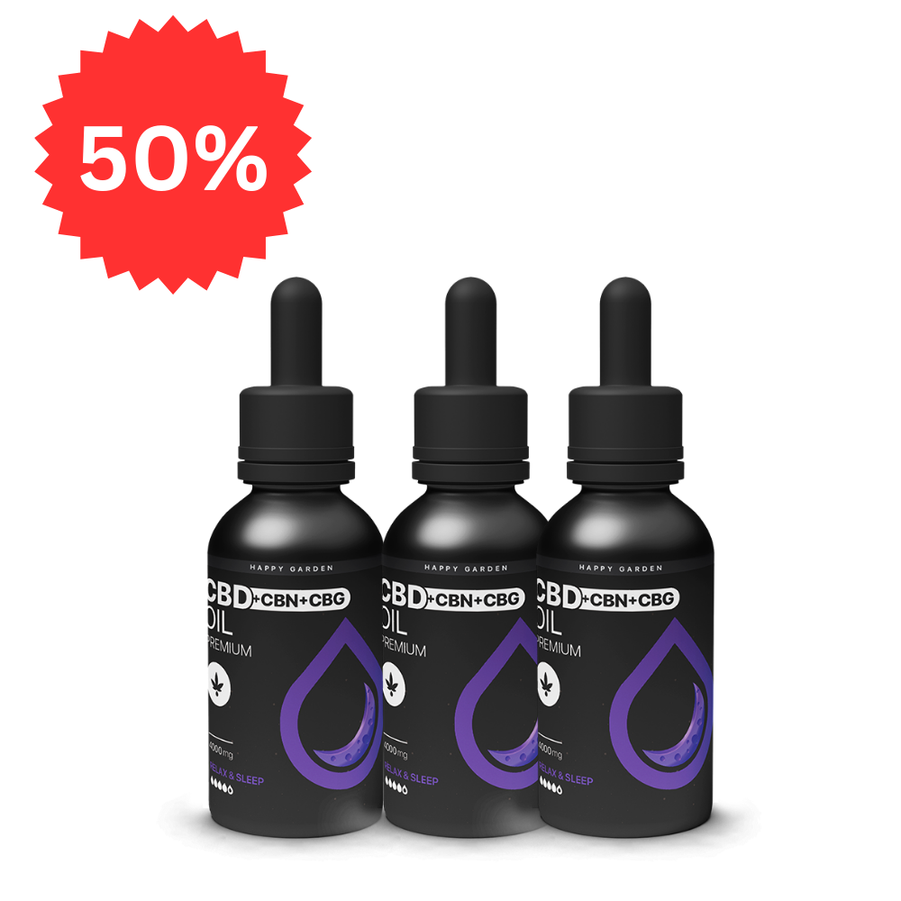 Három fekete cseppentős üveg 3XHappy Garden CBN + CBD + CBG olaj (30ml - 4000 mg) - Prémium alvástámogató nyugtató olaj lila címkével egymás mellett. A sarokban élénkpiros 50%-os kedvezményre utaló jelvény található fehér alapon - ideális a CBD Europe vásárlók számára.