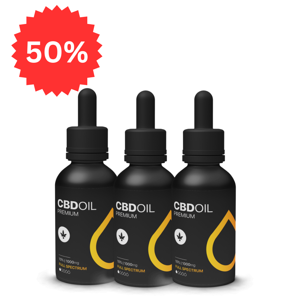Három cseppentős üveg "3XHappy Garden CBN + CBD + CBG olaj (30ml - 4000 mg) - Prémium alvástámogató nyugtató olaj" feliratú üveg egymás mellett látható, egy merész piros csillaggal, melyen fehérrel az "50%" felirat olvasható tiszta fehér háttéren.