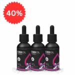 Három üveg 3XCBD Olaj kutyáknak - teljes spektrumú, szalonna ízesítéssel (1200mg, 30ml), rajzolt kutyás címkékkel és piros "40%" kedvezményes betűvel a CBD Europe vásárlóinak.