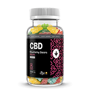 Egy átlátszó műanyag palack fehér kupakkal, színes gumimacikkal töltve. A fekete címkén a CBD Gummy Bears felirat olvasható, fehér és rózsaszín szöveggel az adagolás és a márkajelzés részleteivel.